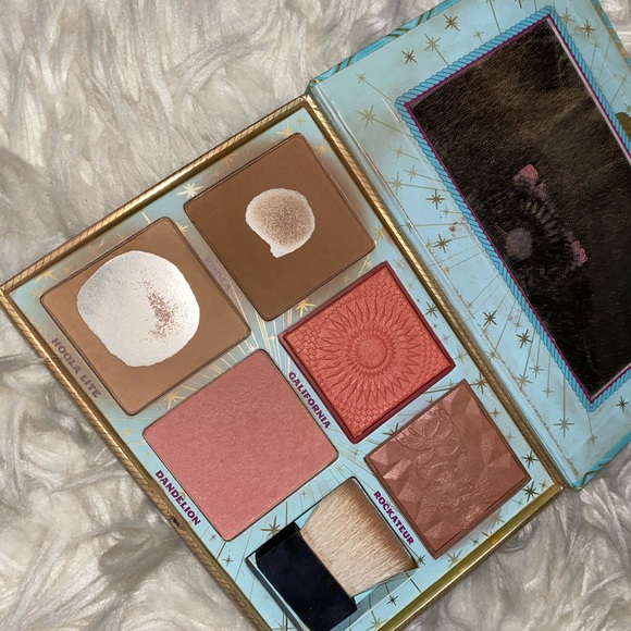 cheek parade palette | benefit - Picture 3 of 4